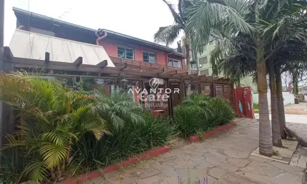 Casa Duplex De 6 Dormitórios, Suíte, 3 Salas, 4 Banheiros, Cozinha, Despensa, Ár