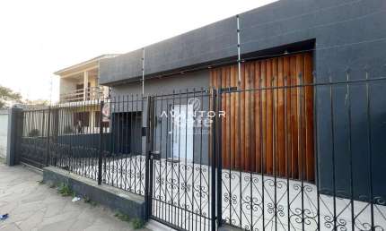 Casa 4 Dormitórios, 2 Banheiros, 3 Vagas de Garagem, Bairro Patronato