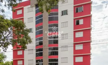 Apartamento com 3 dormitórios, sendo uma suíte, ampla sala com sacada e churrasq