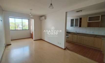 Apartamento, 2 Dormitórios, 1 Banheiro, 1 Vaga, Churrasqueira, Semimobiliado, Ce