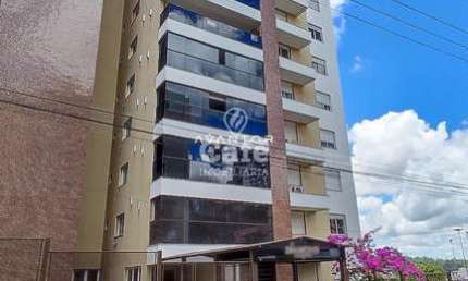 Apartamento de alto padrão, 3 dormitórios, 2 box garagem, sacada com churrasquei