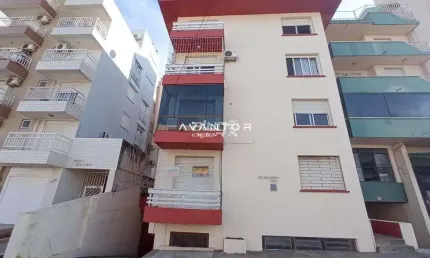 Apartamento Amplo De 3 Dormitórios, Suíte, Sala de Estar, 2 Banheiros, Cozinha,