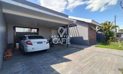 Casa, 4 Dormitórios, 1 Suíte, 3 Banheiros, 2 Vagas, Piscina, Tomazetti