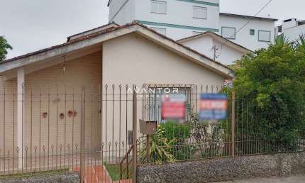 Casa no Bairro Patronato Com 4 Dormitórios, Sala,  Escritório, 3 banheiros, Cozi