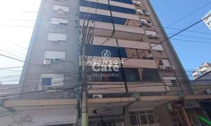 Ponto Comercial No Centro, Composto por 5 Salas e 4 Banheiro, Pronto para Funcio