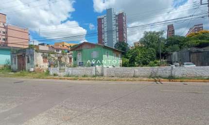Terreno à venda na Travessa Doutor Theodorico, 02, Nossa Senhora Medianeira, Santa Maria