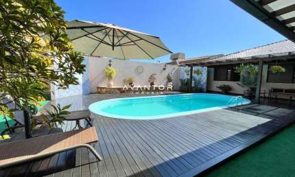 Casa no Bairro Patronato em Santa Maria RS com 604m², alto padrão, 8 dormitórios