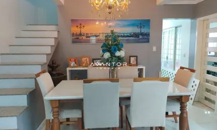Casa Ampla De 3 Dormitórios, Suíte, Sala de Estar, Sala de Jantar, 3 Banheiros,