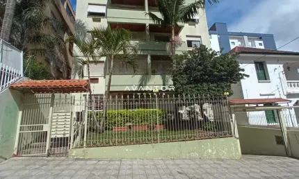 Apartamento No Centro De 1 Dormitório, Sala de Estar, Banheiro Social, Cozinha,