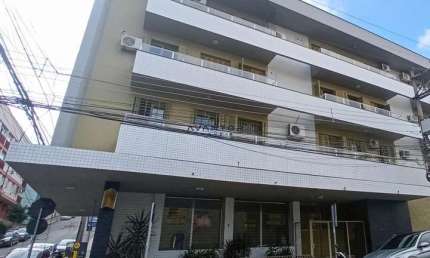Loja Comercial No Centro de Santa Maria De 394 m² com Sala e (5) Banheiros.
