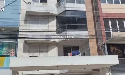 Sala Comercial Térrea no Centro De 110 m², mais subsolo (depósito) e Banheiro.