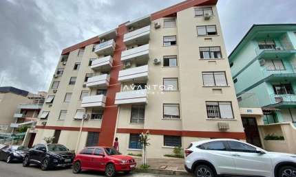 Apartamento de 02 dormitórios , térreo. Localizado bairro Menino Jesus
