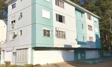 Apartamento Em Camobi De 1 Dormitório, Sala de Estar, Banheiro Social, Cozinha e