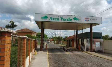 Apartamento com um dormitório próximo aos quartéis do Boi Morto