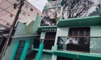 Apartamento amplo com 2 dormitórios, sendo uma suíte com closet, 2 sacadas, 2 ba