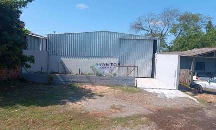 Pavilhão De 144 m² mais Casa De 2 Dormitórios, Sala, 2 Banheiro, Cozinha, Varand