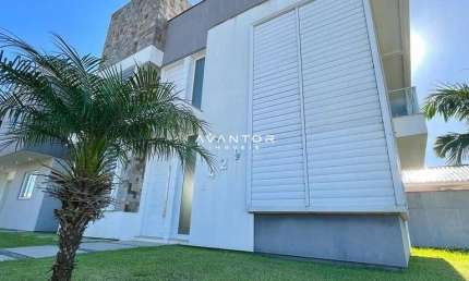 Casa com 3 quartos à venda na Rua Romeu Beltrao, 429, Camobi, Santa Maria