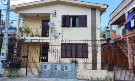 Apartamento Térreo De 4 Dormitórios, Sala de Estar, 2 Banheiros, 2 Cozinhas, Áre