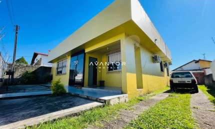 Casa com 3 quartos à venda na Avenida Liberdade, 750, Patronato, Santa Maria