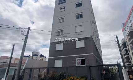 Apartamento Central De 1 Dormitório, Suíte, Sala de Estar, Cozinha e Churrasquei