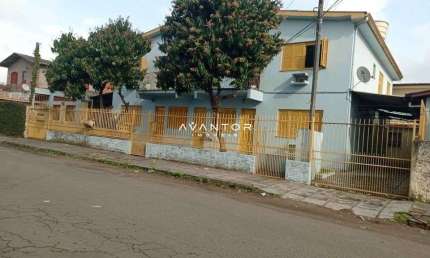 Casa com 3 quartos à venda na Rua Rui Barbosa, 173, Carolina, Santa Maria