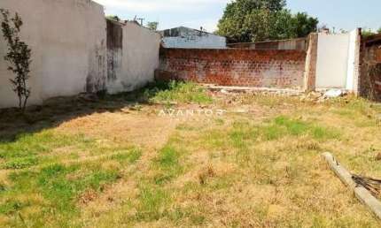 Terreno à venda na Rua Luiza Fernandes, 000, São José, Santa Maria