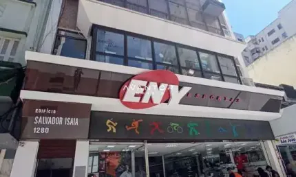 Sala Comercial no Calçadão de Santa Maria De 80 m², Composta por 3 Salas e Banhe