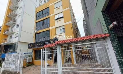 Apartamento No Centro De 2 Dormitórios, Sala de Estar com Sacada, 2 Banheiros, C