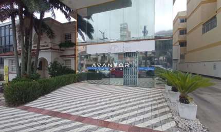 Loja No Centro De 300 m², Composta por Duas Amplas Salas, Escritório, 3 Banheiro