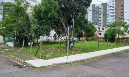 Terreno à venda na Rua Acadêmico Fernandes Mussoi, 14, Nonoai, Santa Maria