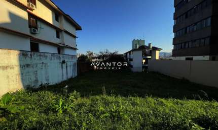 Terreno 18x30 na parte alta do bairro N.S.de Lourdes