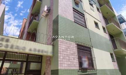 Apartamento No Centro De 1 Dormitório, Sala De Estar, Banheiro Social, Área De S