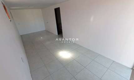 Sala comercial para alugar na Avenida Alcides Roth, 2848, Juscelino Kubitschek, Santa Maria