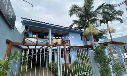 Investimento l em Santa Maria, RS: Casa de Festas e Residência à Venda em Patron