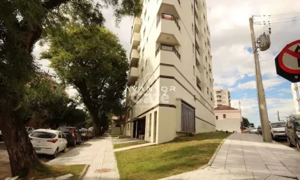 Belíssima Cobertura Duplex, em localização central! C