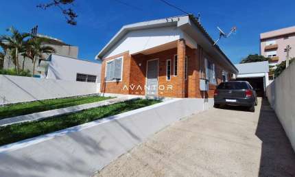 Casa com 3 quartos à venda na Rua Jerônimo Gomes, 60, Menino Jesus, Santa Maria