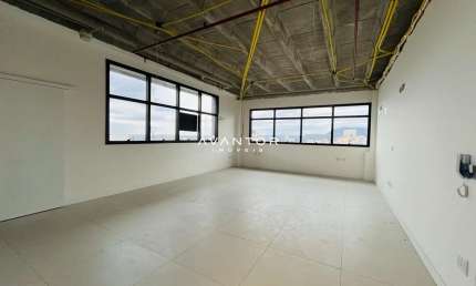 Comercial Prime, salas comerciais em frente ao Hospital de Caridade.