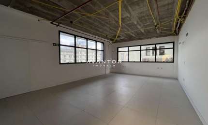 Comercial Prime, salas comerciais em frente ao Hospital de Caridade.