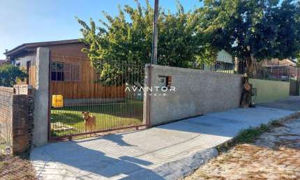 Casa De 2 Dormitórios, Sala De Estar, 2 Banheiros, Cozinha, Área De Serviço, Gal