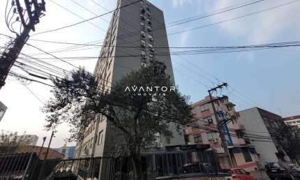 Apartamento à venda 3 Dormitórios, 1 Suíte, Sala Dois Ambientes, Garagem, Centro