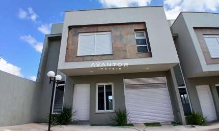Casa Duplex De 3 Dormitórios, Suíte, Sala De Estar, 2 Banheiros, Cozinha, Área D