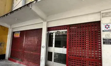 Excelente loja comercial, em ponto de grande fluxo de clientes. Agende sua visit