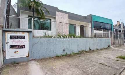 Casa Comercial Ampla No Bairro Lourdes Com 4 Salas, 3 Banheiros, Pátio e Estacio