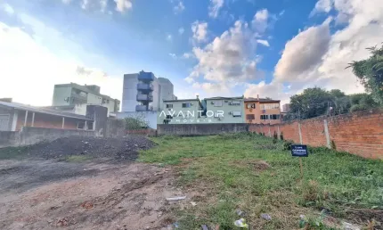 Terreno à venda na Rua Almiro Amadeu Beltrame, 7, Nonoai, Santa Maria