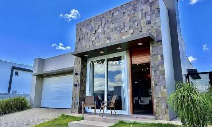 Casa, 3 Dormitórios, 1 Suíte, 2 Vagas, Mobiliado, Camobi
