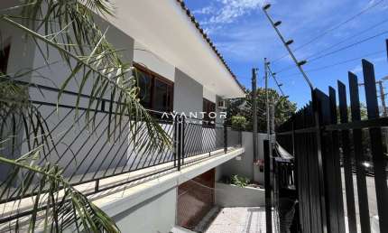 Casa com 3 quartos à venda na Rua Otávio Silvestre de Oliveira, 345, Nossa Senhora do Rosário, Santa Maria