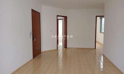 Apartamento 2 dormitórios, 1 banheiro, 1 vaga de garagem, centro