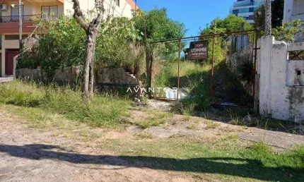 Terreno à venda na Rua Adolfo Soares, 2597, Menino Jesus, Santa Maria