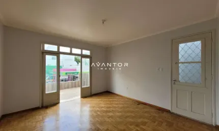Apartamento 4 Dormitórios, Sala de Estar, Cozinha, Dependência de Empregada, Sac