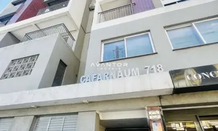 Apartamento 1 Dormitório, sacada e Box Garagem no centro da cidade.